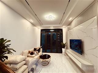 Bán nhà mới koong cấu giấy  lô góc 7 tầng thang máy ngõ thông  mt 4,5m  45m nhỉnh 13 tỷ