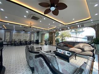 Tòa building mặt phố trần thái tông, 150 tỷ, 186m2, hoa hậu mặt phố cầu giấy