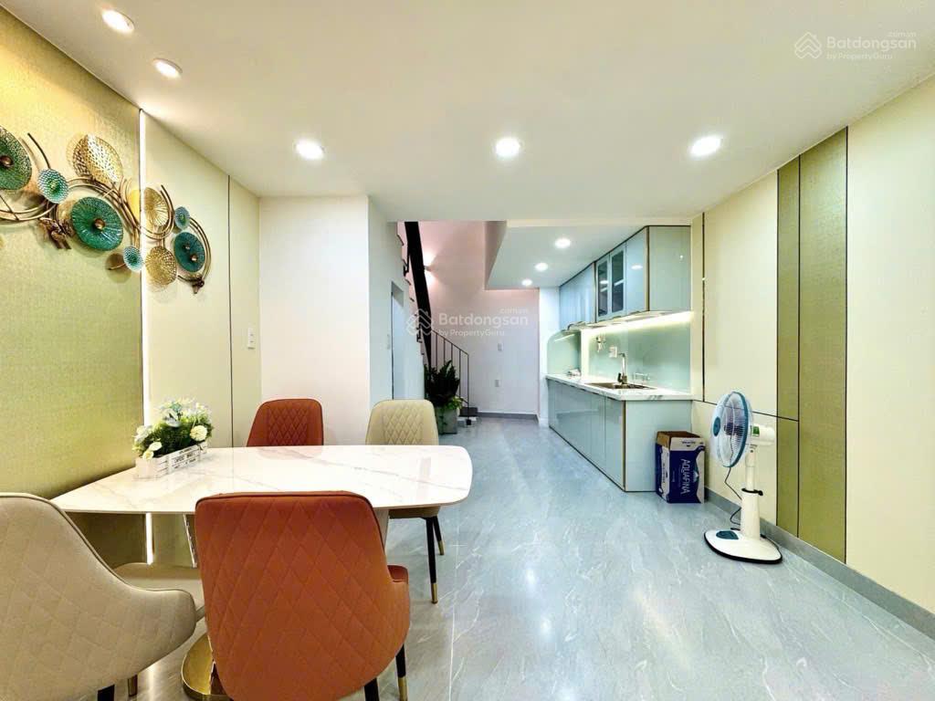 Siêu phẩm mặt tiền phường 1 gò vấp  ngay đại lộ phạm văn đồng  5 tầng btct  dt 60m2  9.68 tỷ tl