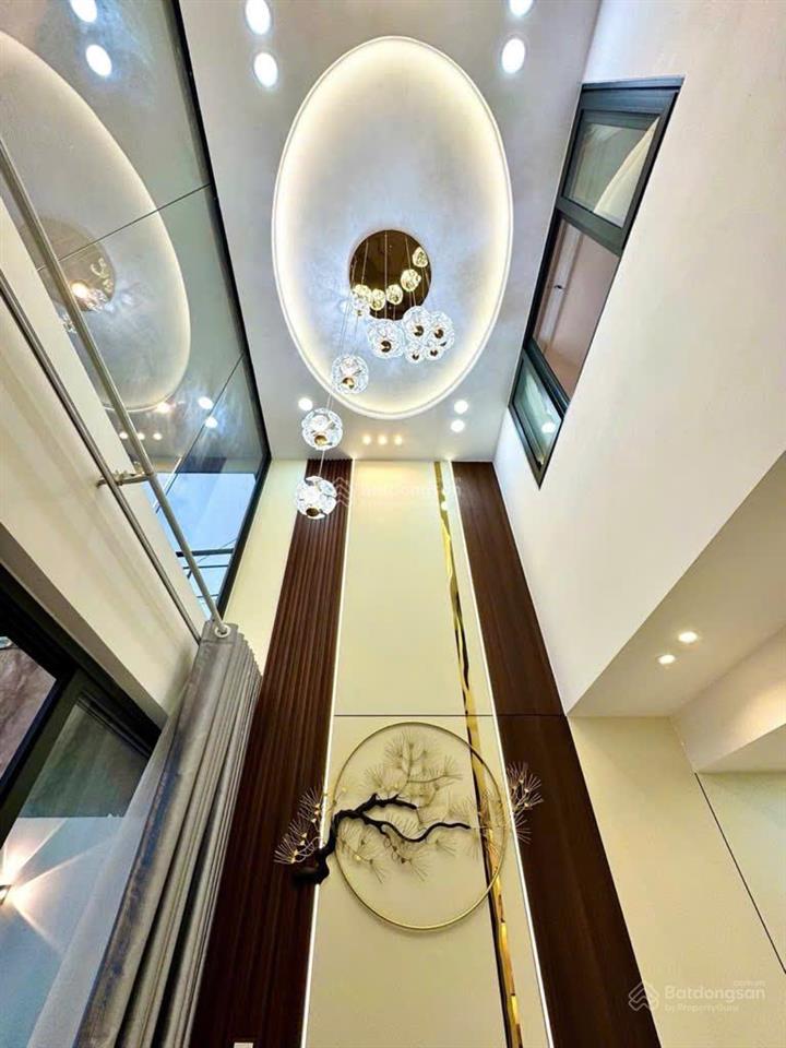 Siêu phẩm mặt tiền phường 1 gò vấp  ngay đại lộ phạm văn đồng  5 tầng btct  dt 60m2  9.68 tỷ tl