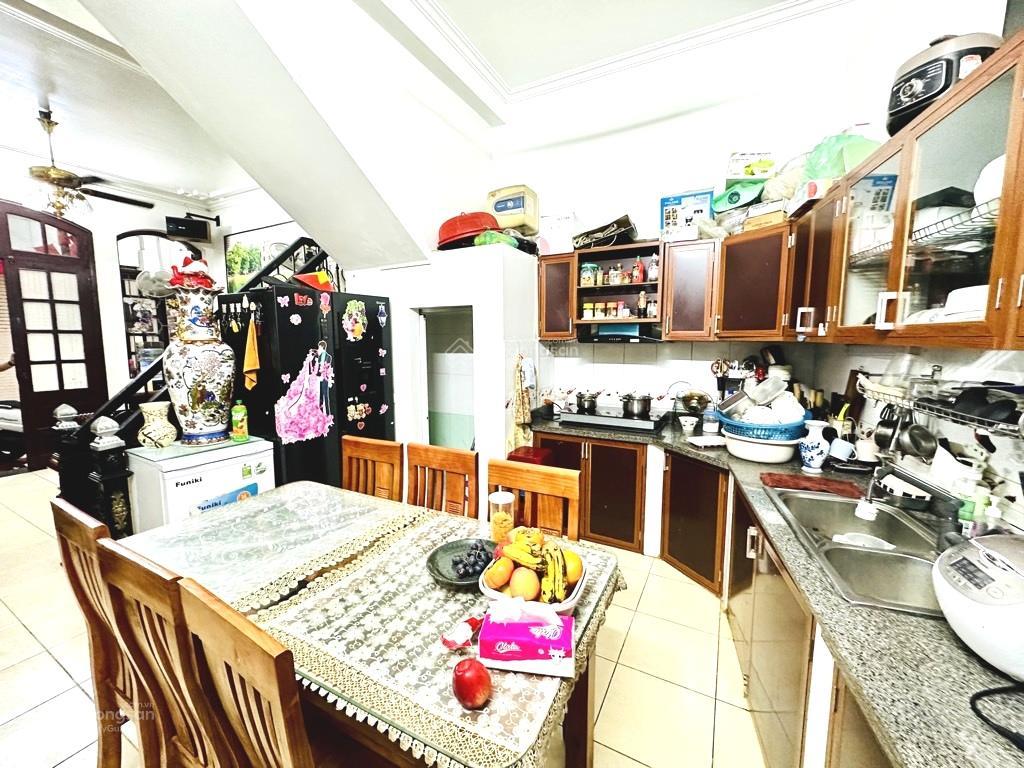 Bán nhà riêng phố đại đồng  chỉ 6.5 tỷ  chủ tặng nội thất toàn gỗ lim  39m  ngõ rộng, thoáng !!