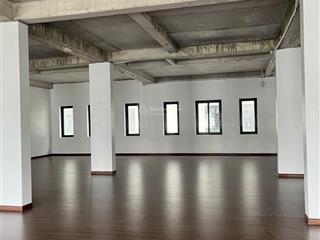 Cho thuê văn phòng louis city hoàng mai 220m2 thang máy điều hòa nóng lạnh ánh sáng 30tr/ tháng