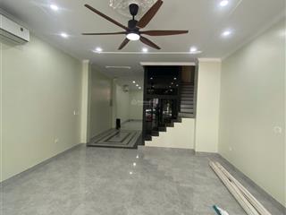 Cho thuê nhà liền kề louis hoàng mai 100m2x5 tầng, hoàn thiện full, thang máy điều hòa, giá 45tr