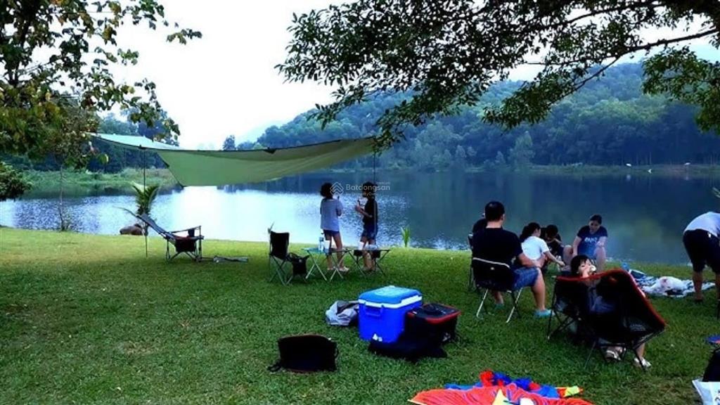 Chính chủ gửi bán 2200m2 đất gần hồ, view đẹp giá rẻ 7 tr/m2