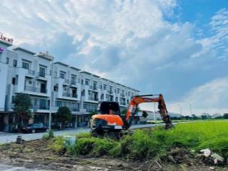 Shophouse 75m2,đối diện trung cư cách tây hồ 12km,gần nhà ga metro