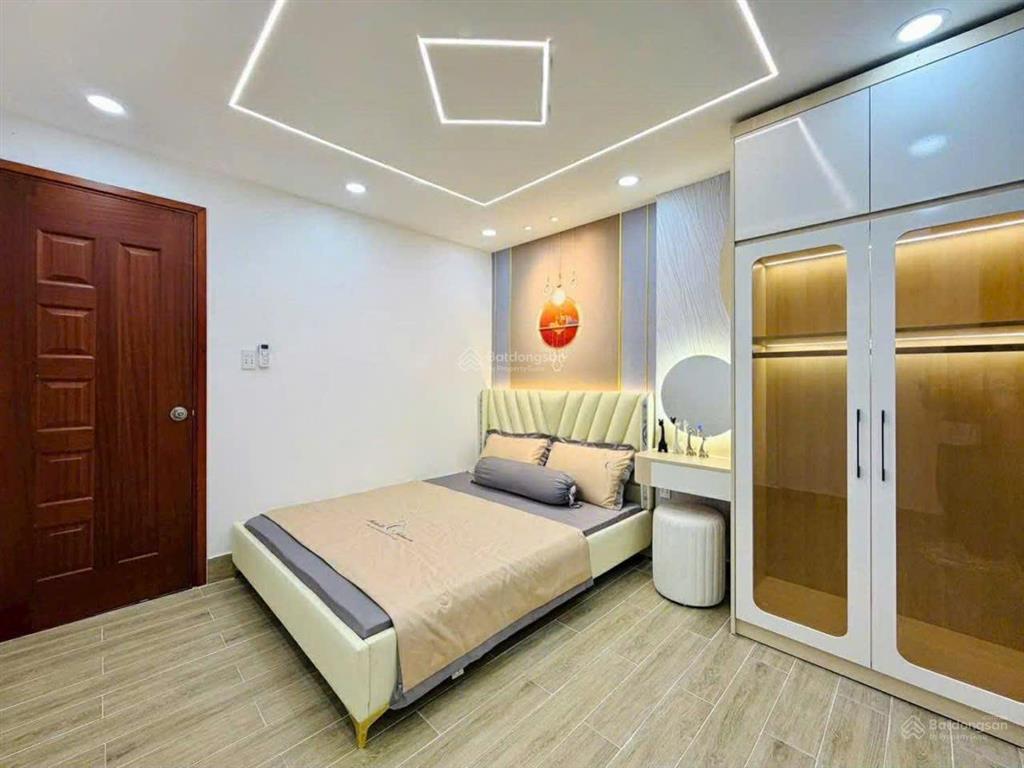 Bán nhà đẹp thanh nhàn  gần phố  full nội thất  kinh doanh  2 mặt thoáng