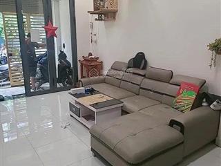 Bán nhà hẻm ô tô cmt8, p15, quận 10 nhà mới 3 tầng, giá rẻ 12 tỷ 900 tl sổ sạch