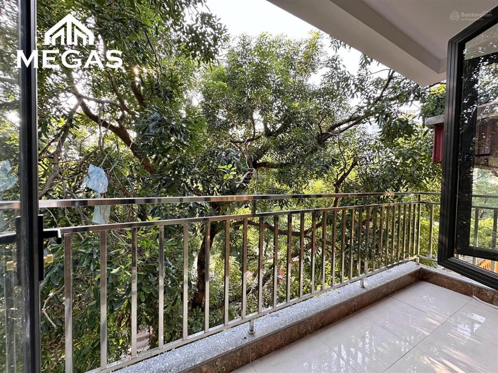 Cho thuê căn hộ studio mới keng 100% ban công cửa sổ siêu thoáng ngay học viện tài chính