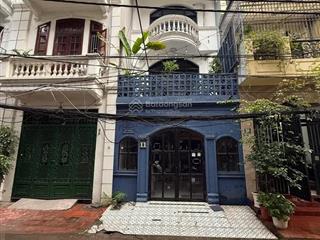 Bán nhà nguyễn phúc lai đống đa pl ôtô tránh, vỉa hè đá bóng được, nhà cách phố 20m, hiếm nhà bán