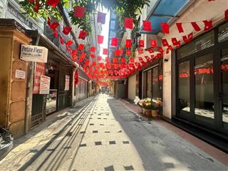 Mặt ngõ to như phố kd sầm uất lô góc hai mặt thoáng ngô oto tránh ngõ thông tứ tung vài bước ra hồ