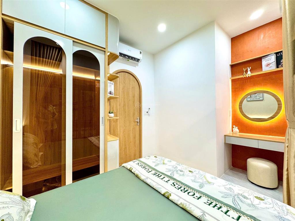 Nhà mới hẻm xe ô tô sát quận 1 bình thạnh hai tầng giá nhỉnh 4 tỷ