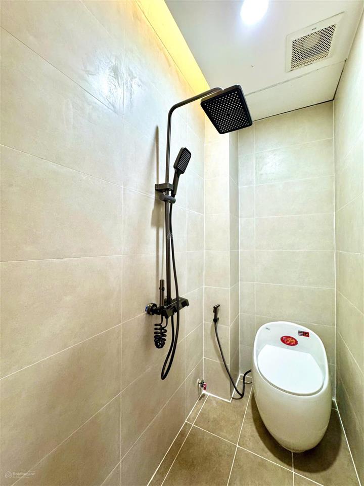 Nhà mới hẻm xe ô tô sát quận 1 bình thạnh hai tầng giá nhỉnh 4 tỷ