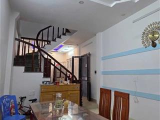 Nhà trường chinh yên tĩnh, sân chung có khóa, 4 ngủ, an toàn tuyệt đối cho gia đình
