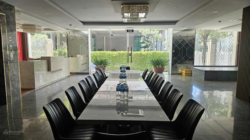 Chỉ 250tr/tháng cho thuê nguyên tòa nhà gần ngay ubnd quận 2  diện tích sàn 1450m2