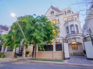 Villas cho thuê 200tr/tháng  7 phòng ngủ  hồ bơi  ngay ubnd quận 2  nội thất siêu đẹp