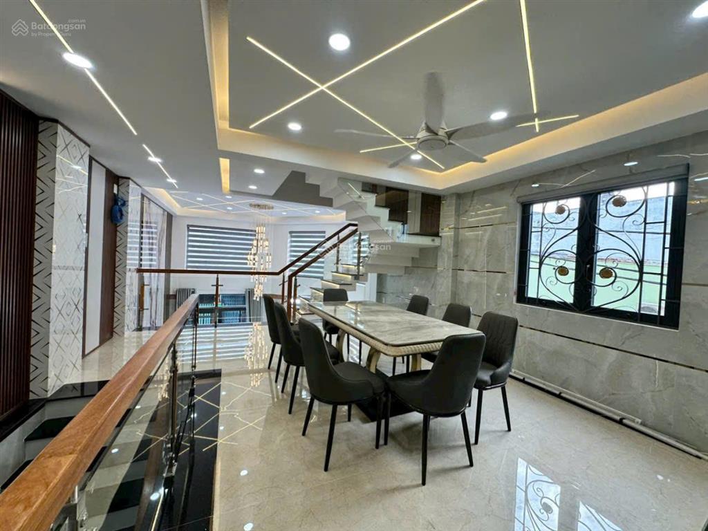 Bán nhà góc 2 mặt hẻm  xây mới 100%  nội thất có đủ  vào ở ngay  phan anh, bình tân