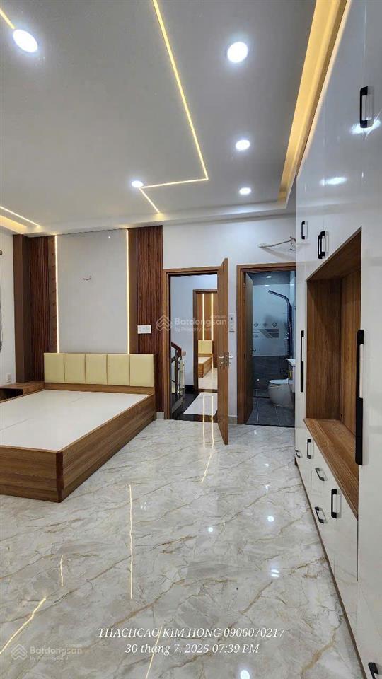 Bán nhà góc 2 mặt hẻm  xây mới 100%  nội thất có đủ  vào ở ngay  phan anh, bình tân