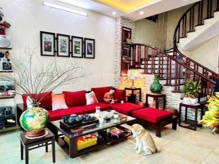 Bán nhà hồng mai hai bà trưng 50m2 4 tầng oto đỗ cửa kinh doanh nhà đẹp ở ngay giá chỉ 13.9 tỷ