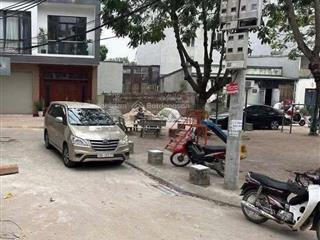 Cho thuê nhà nguyên căn phố thượng thanh .thang máy .nhà mới tinh .
