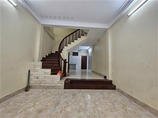 Đặng vũ hỷ  thanh am 55 m. 5 tầng .15 triêu  xem nhà .( zl) 0986 138 *** cho thêu nguyên căn