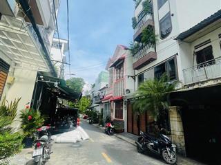 Ôtô đậu trong nhà  sau lưng hạnh thông tây  (dt 5x11) xây mới 4 tầng đẹp 6,8 tỷ tl