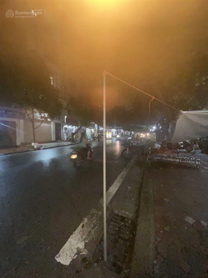 Bán nr đa sỹ 40m2, 5 tầng, giá 7.4 tỷ cách ô to 10m