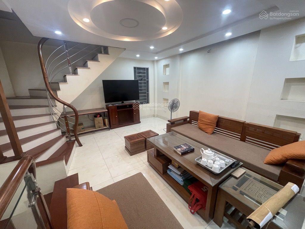 Bán nr đa sỹ 40m2, 5 tầng, giá 7.4 tỷ cách ô to 10m