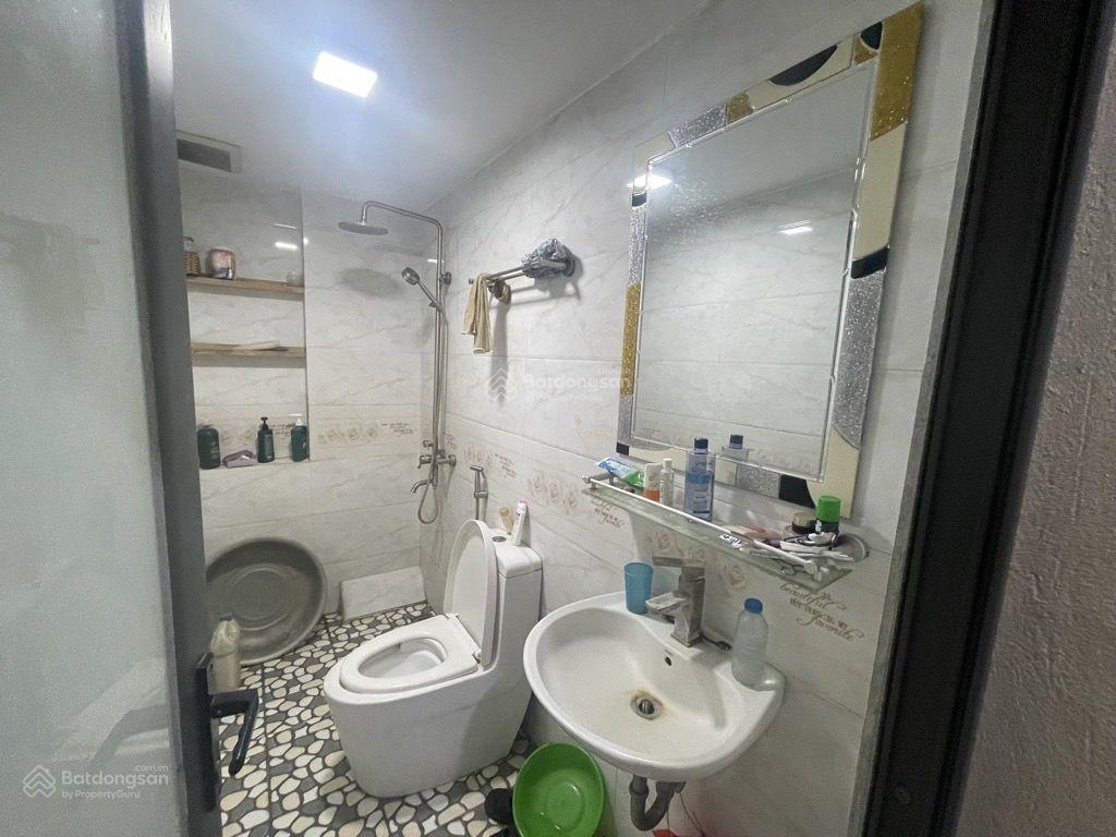 Bán nr đa sỹ 40m2, 5 tầng, giá 7.4 tỷ cách ô to 10m