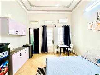 Studio full nội thấtmg riêng gần công viên làng hoa