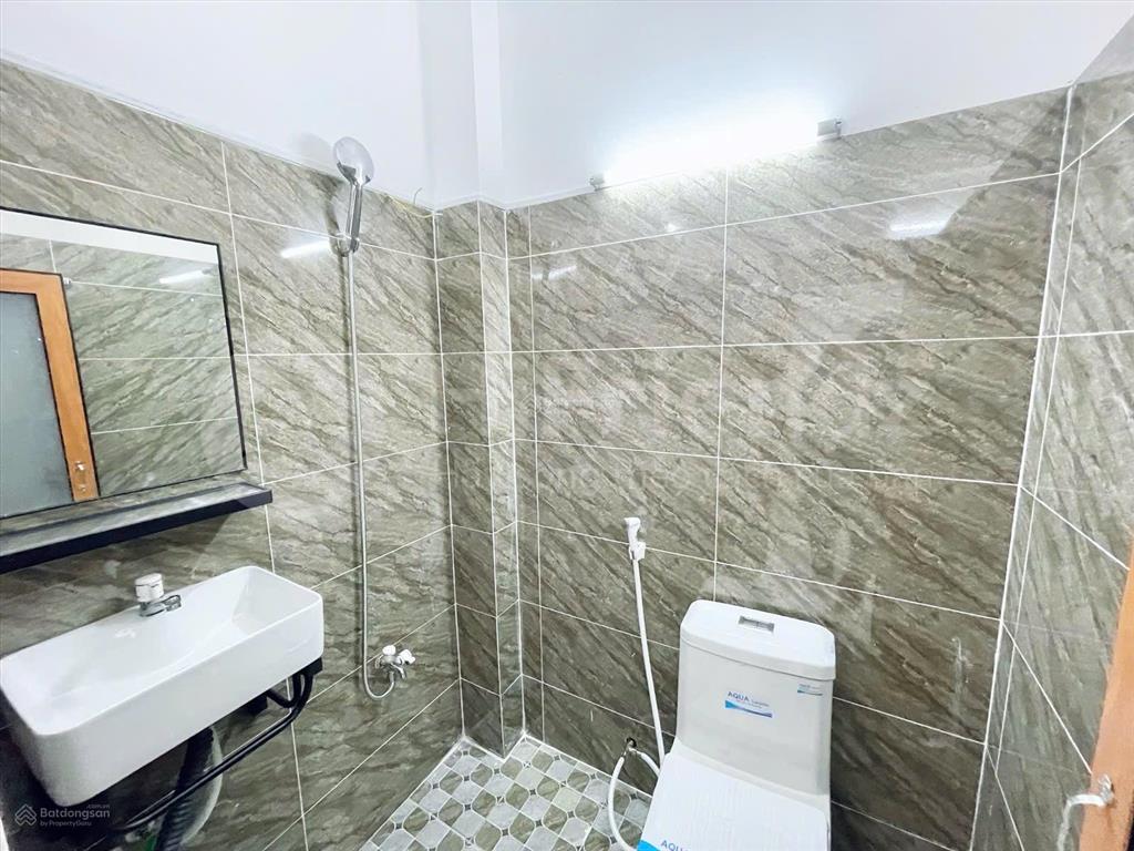 Khai trương chdv ban công full nội thất, gần công viên làng hoa