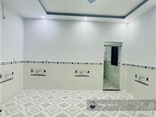 Sổ hồng riêng  chính chủ cần bán nhà 62m giá 2ty450 có 3pn tại gần chợ , nhà thờ dĩ an bình dương