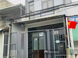 Bán căn nhà mặt tiền  tiện kinh doanh giá chỉ 3 tỷ 789tr tại tp dĩ an bình dương gần ttyt dĩ an