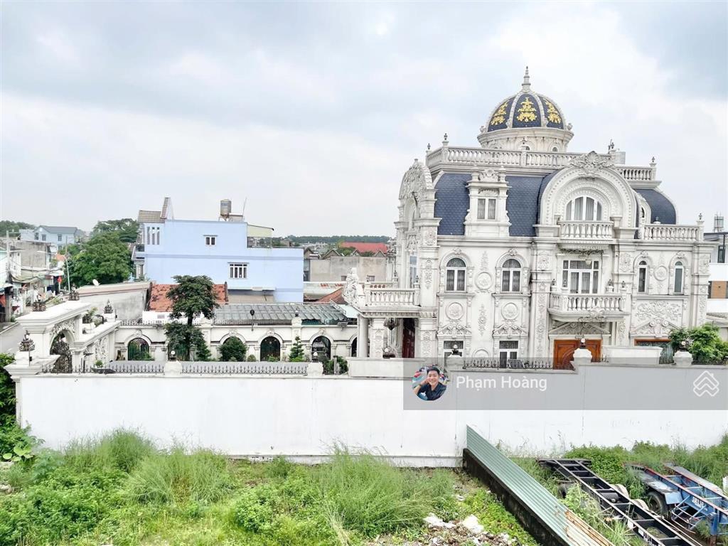 Nhà mặt tiền bùi t cội 1 trệt 2 tầng lầu hoàn công dt 82m2  dt sàn 150m2 buôn bán kinh doanh 5,5t