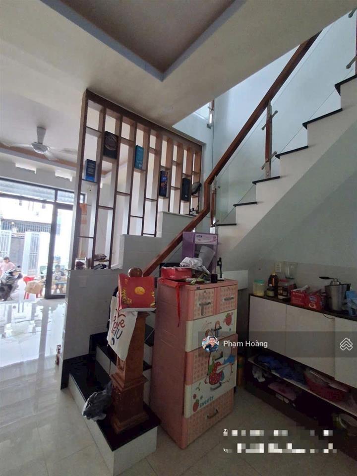 Chính chủ gửi bán căn nhà trệt lầu 3pn dt 100m2 cách chợ 100m gần đường lý thường kiệt dĩ an hcm
