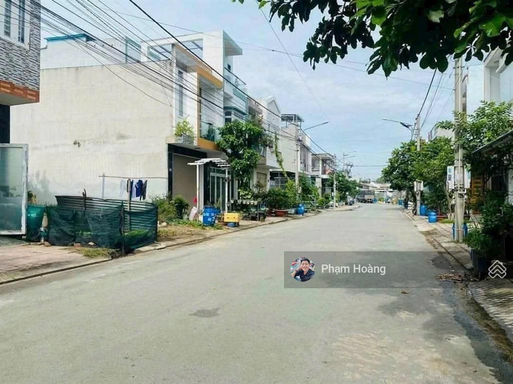 Chủ gửi bán lô đất đường nhựa gần siêu thị bigc, phường đông hòa hcm dt 89m2 vị trí trung tâm