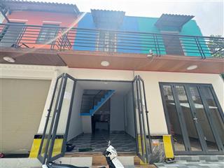 Bán nhà hẻm xe hơi  bancong thoáng mát  cách chợ chỉ 200m  sát bên q7