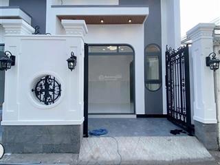 Bán nhà sổ hồng riêng đang hoàn thiện  60m2  có sân đậu xe thoải mái  tt.nhà bè