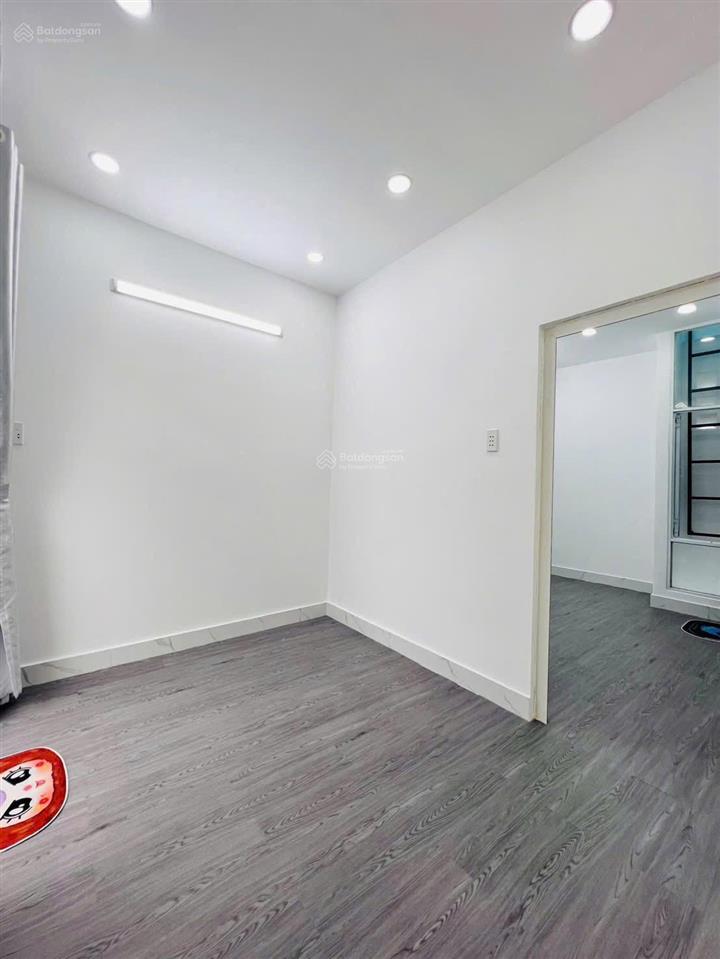 Bán nhà đẹp mặt tiền hẻm  kinh doanh buôn bán  xe hơi đến cửa.