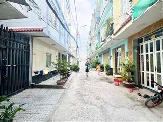 Bán nhà 2 lầu hẻm xe hơi 6m  có sân để xe riêng biệt  4pn  tt.nhà bè