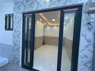 Bán nhà rộng  có sân riêng biệt  sát hẻm xe hơi  bùi văn ba quận 7