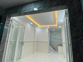 Bán nhà sổ hồng riêng  cách đường trần xuân soạn chỉ 40m  quận 7