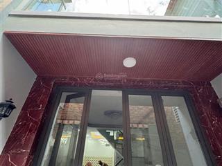 Bán nhà đẹp  3.6x10m  không sông rạch  đ. trần xuân soạn  q7