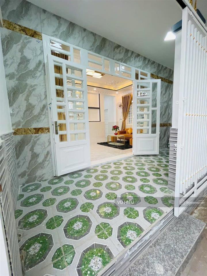 Bán nhà đẹp căn góc  5.5x10m  đường chuyên dùng 9  quận 7