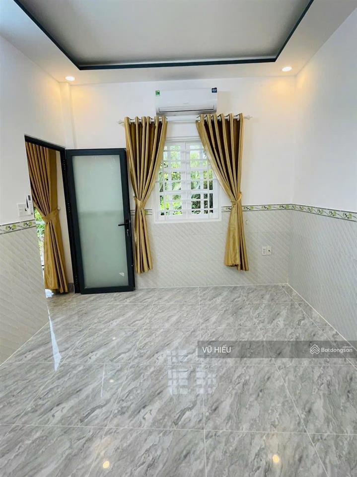 Bán nhà đẹp căn góc  5.5x10m  đường chuyên dùng 9  quận 7