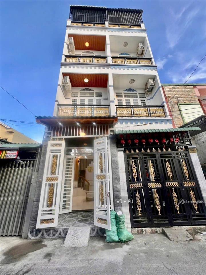 Bán nhà mặt tiền hẻm xe hơi  4 tầng  tt.nhà bè.