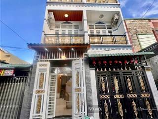 Bán nhà mặt tiền hẻm xe hơi  4 tầng  tt.nhà bè.