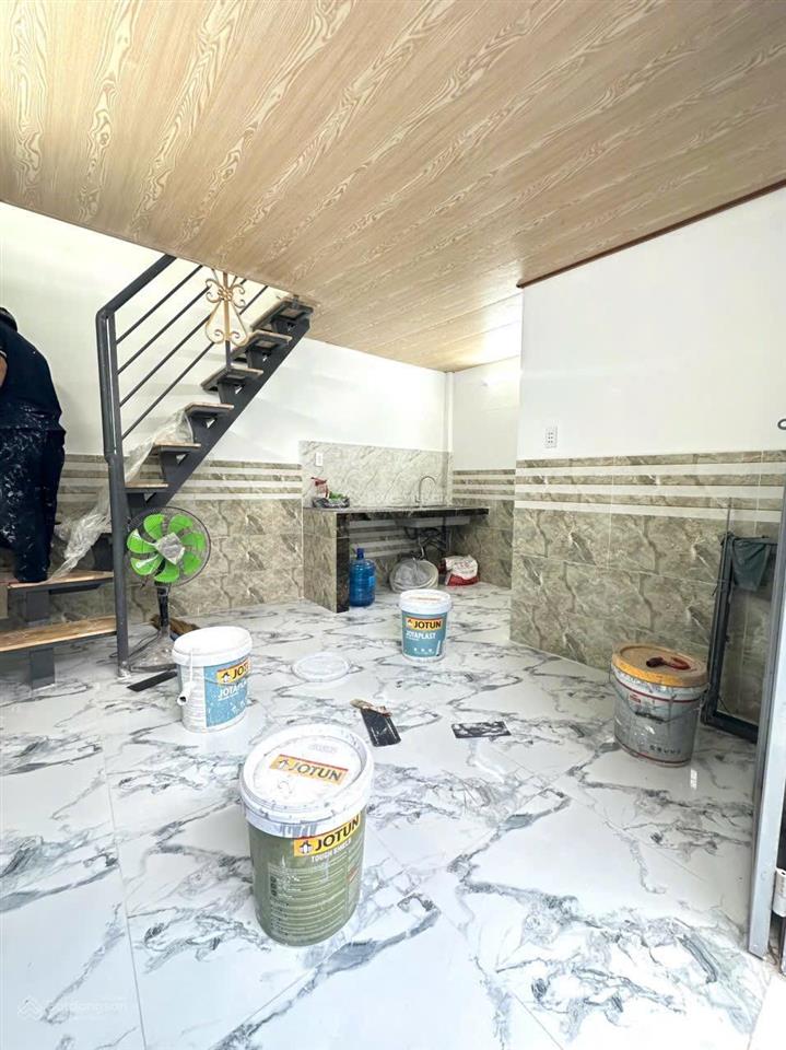 Bán nhà đẹp cách mt đường lớn chỉ 10m  đào trí  quận 7