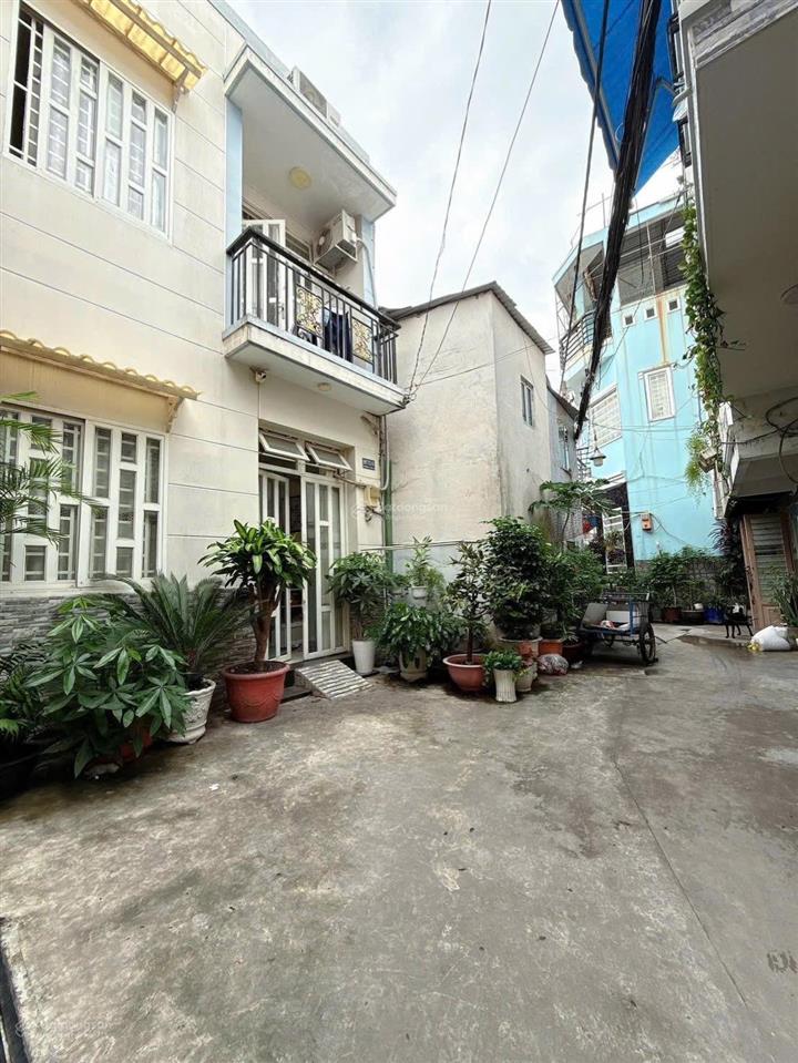 Bán nhà sổ hồng riêng  hẻm trước nhà 6m  cách đường trần xuân soạn 100m  quận 7