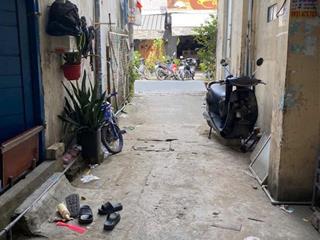 Bán nhà 3 lầu  cách hẻm xe hơi chỉ 10m  đường lý phục man  quận 7