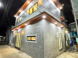 Bán nhà căn góc sổ hồng riêng  cách hẻm xe hơi 30m  trước nhà 3m  quận 7